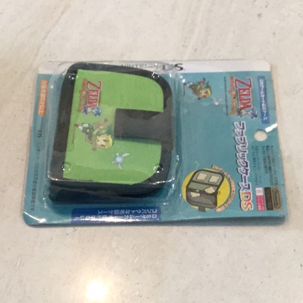 The Legend Of Zelda 2007 DS Carrying Cartridge Games Case Japanese Holder 3DS - Picture 11 of 16